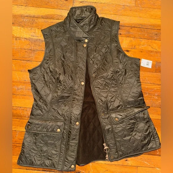 Barbour Vest - Olive NWT - Picture 4 of 10